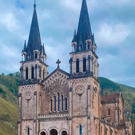 Rural Ercina شقة *