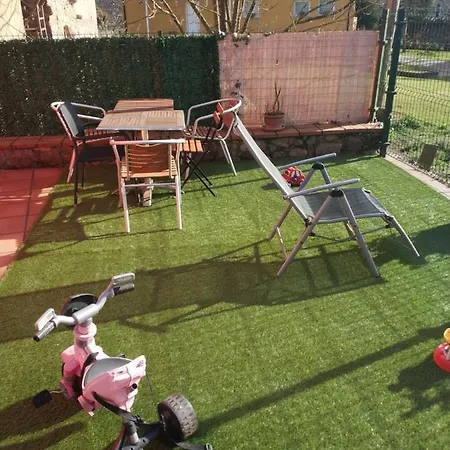 Rural Ercina شقة *